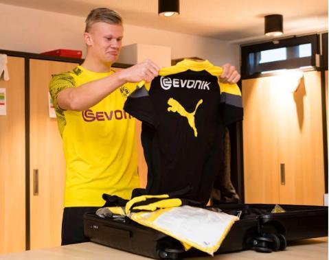 韦德：詹姆斯无需纠结得分上双纪录遭终结，他已获得无数的荣誉了（韦德：詹姆斯不必在乎得分上双纪录中断，他的荣誉已数不清）