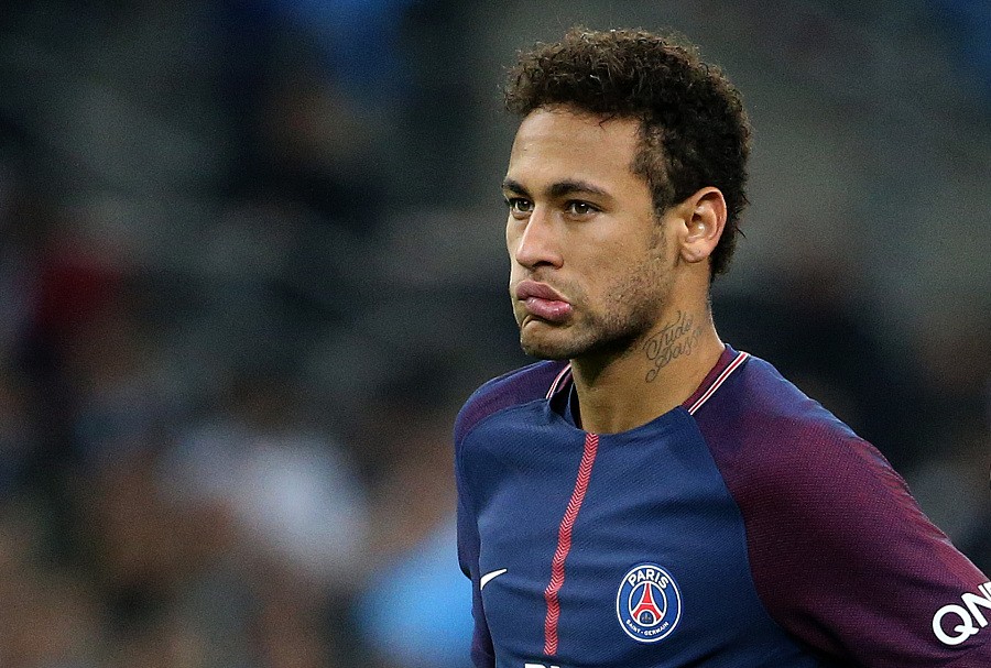 阿纳别科夫对阵奥林匹亚科斯数据：单场8扑救，多次扑出必进球（阿纳别科夫战奥林匹亚科斯：单场8次扑救，屡次拒绝必进球）