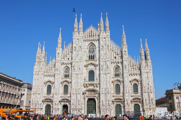 孙兴慜：没踢满全场？我尊重教练的决定，球队比我个人更重要（孙兴慜谈未踢满全场：尊重主帅决定，团队优先于个人）