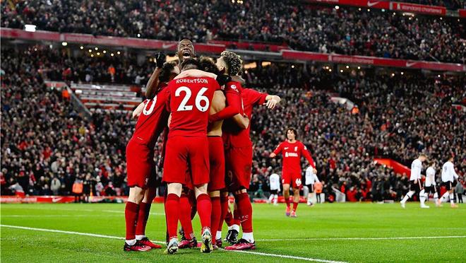 斯科尔斯、卡拉格都认为：哈白布是足球历史上最佳中场组合（斯科尔斯与卡拉格一致认为：哈白布堪称足坛史上最强中场组合）