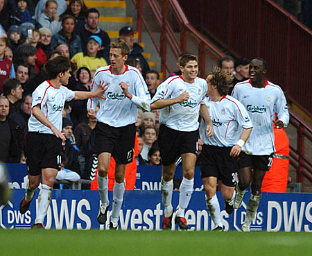 每体：吉乌计划离队找机会，目前最有可能加盟桑德兰或莱比锡（每体称吉乌欲离队另觅发展，桑德兰与莱比锡成热门下家）