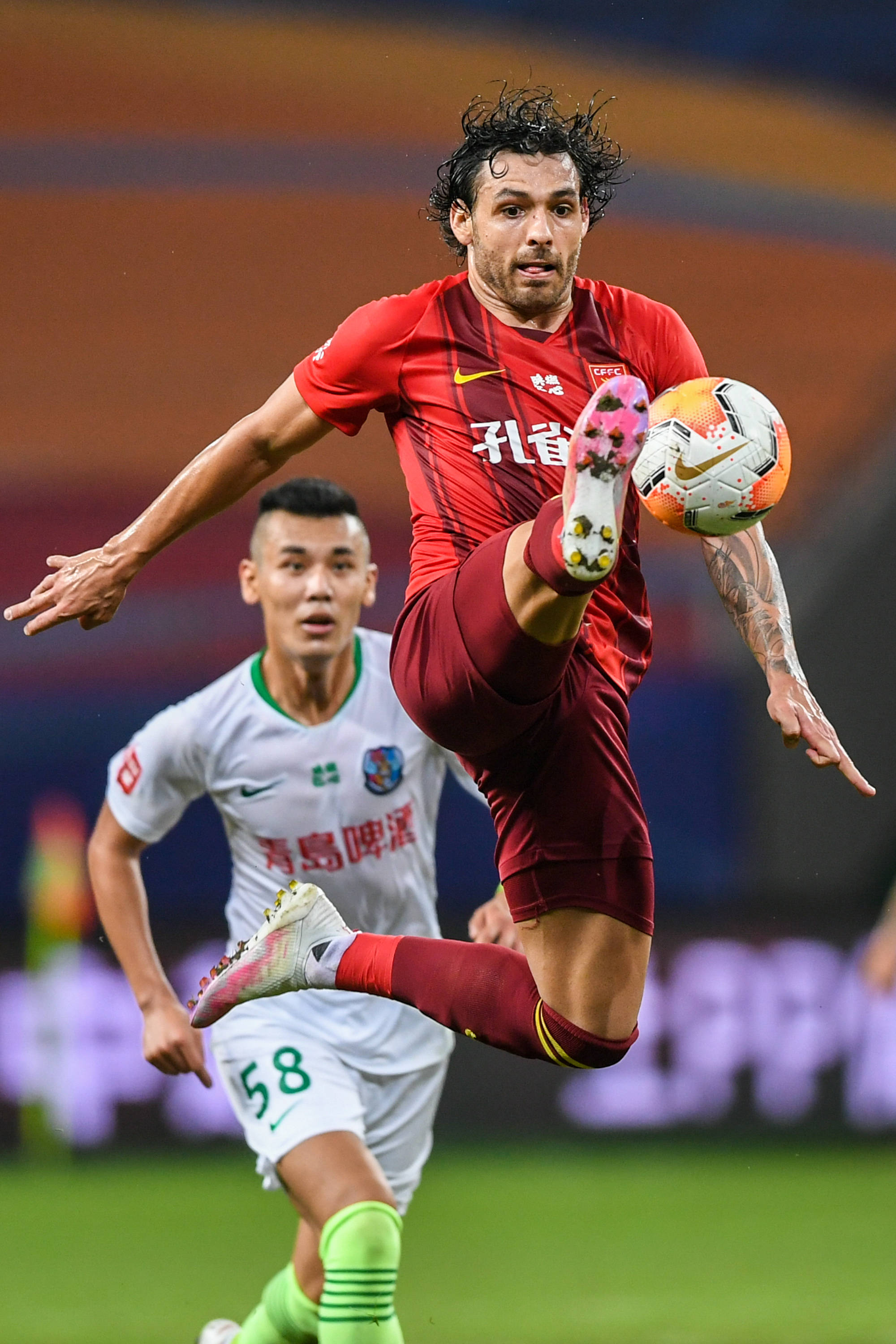 米体：霍伊伦像卡瓦尼或早期伊瓜因，对球队进攻端是锦上添花（米体：霍伊伦颇有卡瓦尼与早期伊瓜因之风，为球队进攻如虎添翼）