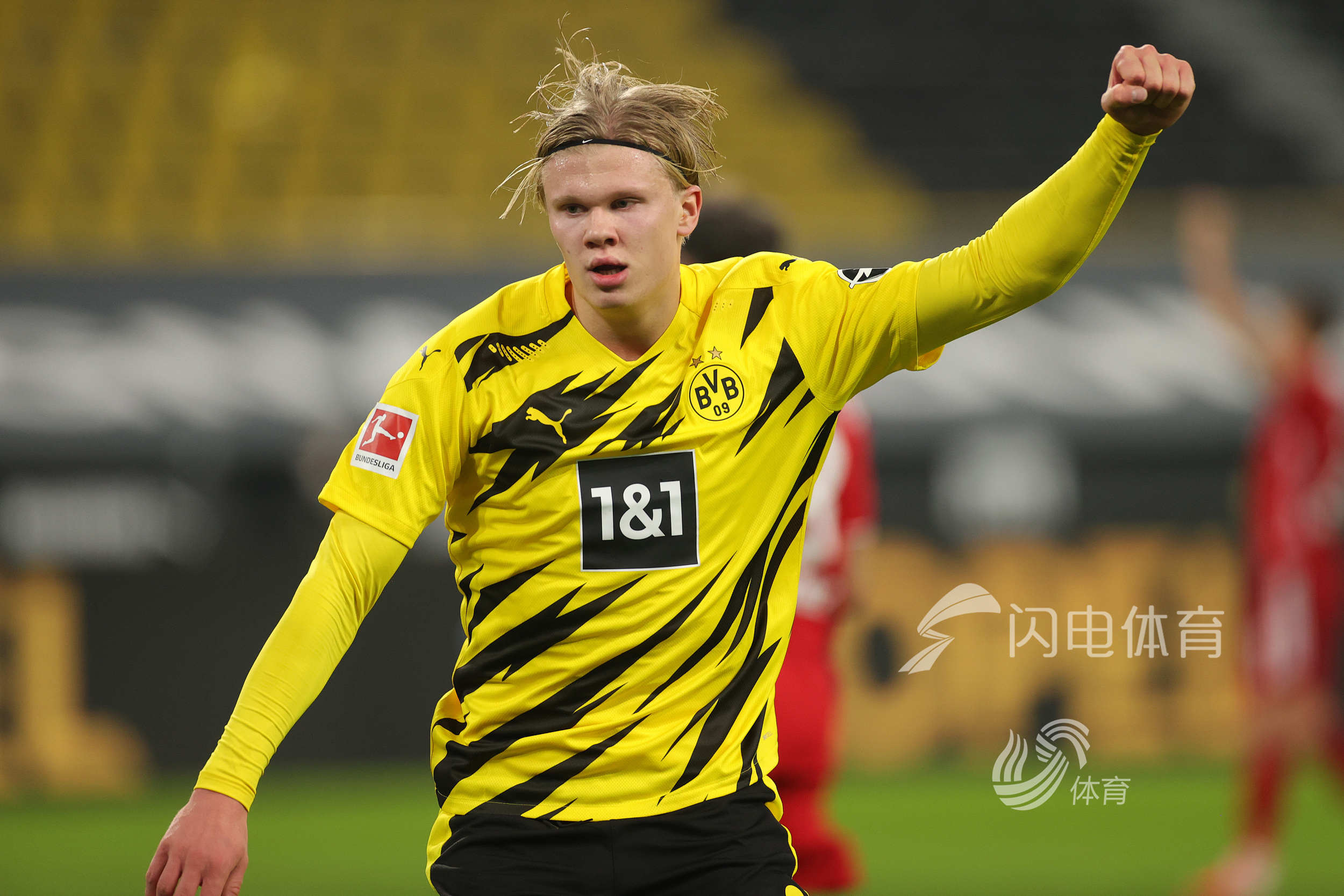 （粤港澳全运会）四川队选手王雅繁／蒋欣玗获网球女子双打冠军（四川组合王雅繁／蒋欣玗摘得粤港澳全运会网球女双桂冠）