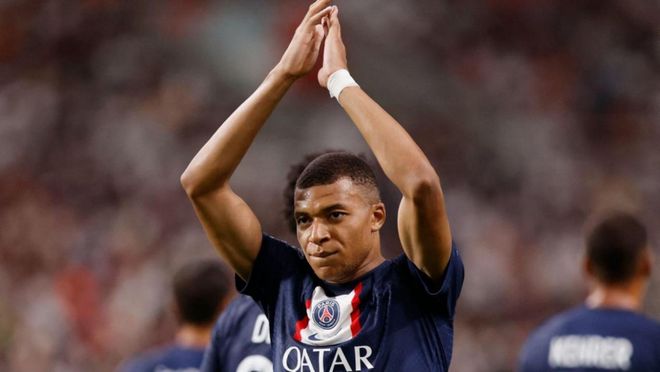 篮球比赛如何避免疲劳崩盘？（如何在篮球比赛中避免体能崩溃？）