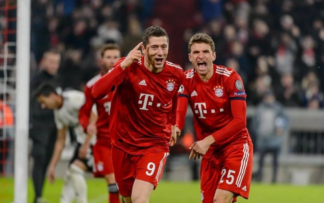 拉波尔塔：皇马看到巴萨复兴惊慌失措；很明显有人在抹黑巴萨（拉波尔塔：巴萨复苏令皇马不安；有人正有意抹黑巴萨）