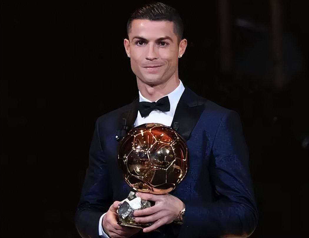 凯塞多：我并非同位置世界最佳；喜欢看赖斯踢球期待与他对决（凯塞多自评非同位置第一：欣赏赖斯，盼与其对决）